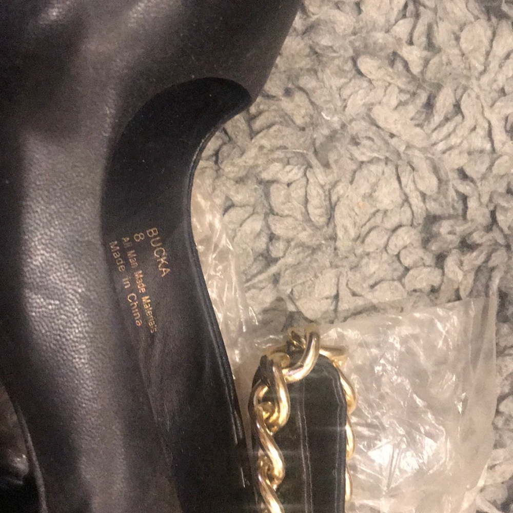 Shoes - Picture 5 of 5